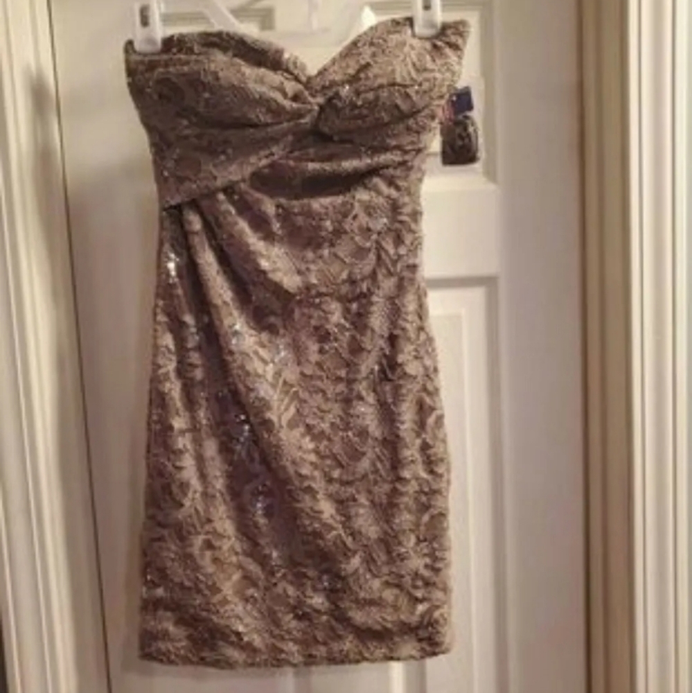 Morgan & Co, size 5, Mocha brown, floral lace w/ sequin accents dress.
